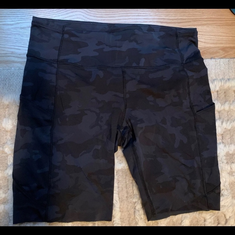 Lululemon fast and free shorts